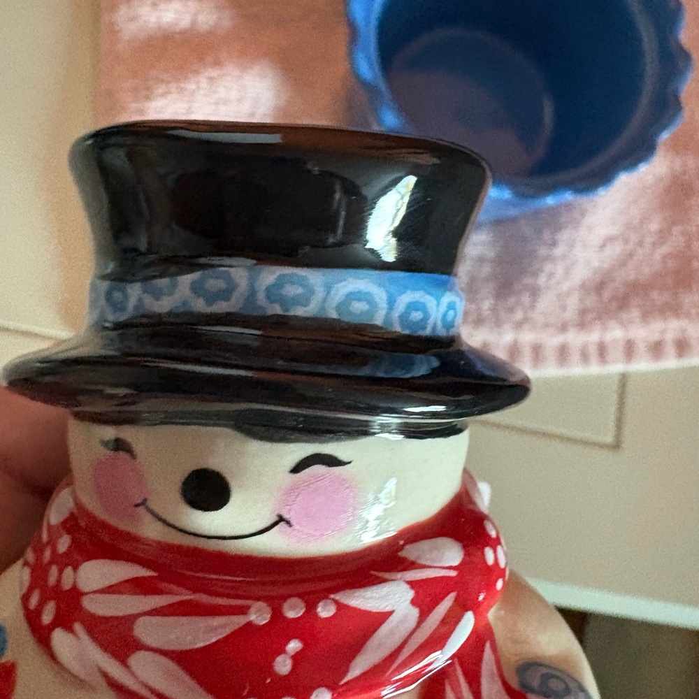NWT Temptations Snowman Cupcake Ramekin Ceramic Figurine - Picture 5 of 5